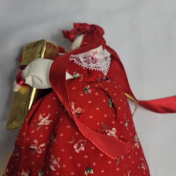 1983 Just Ducky "A Christmas Present by Jo Porcelain Duck Doll with Clothing NEW - Picture 12 of 13